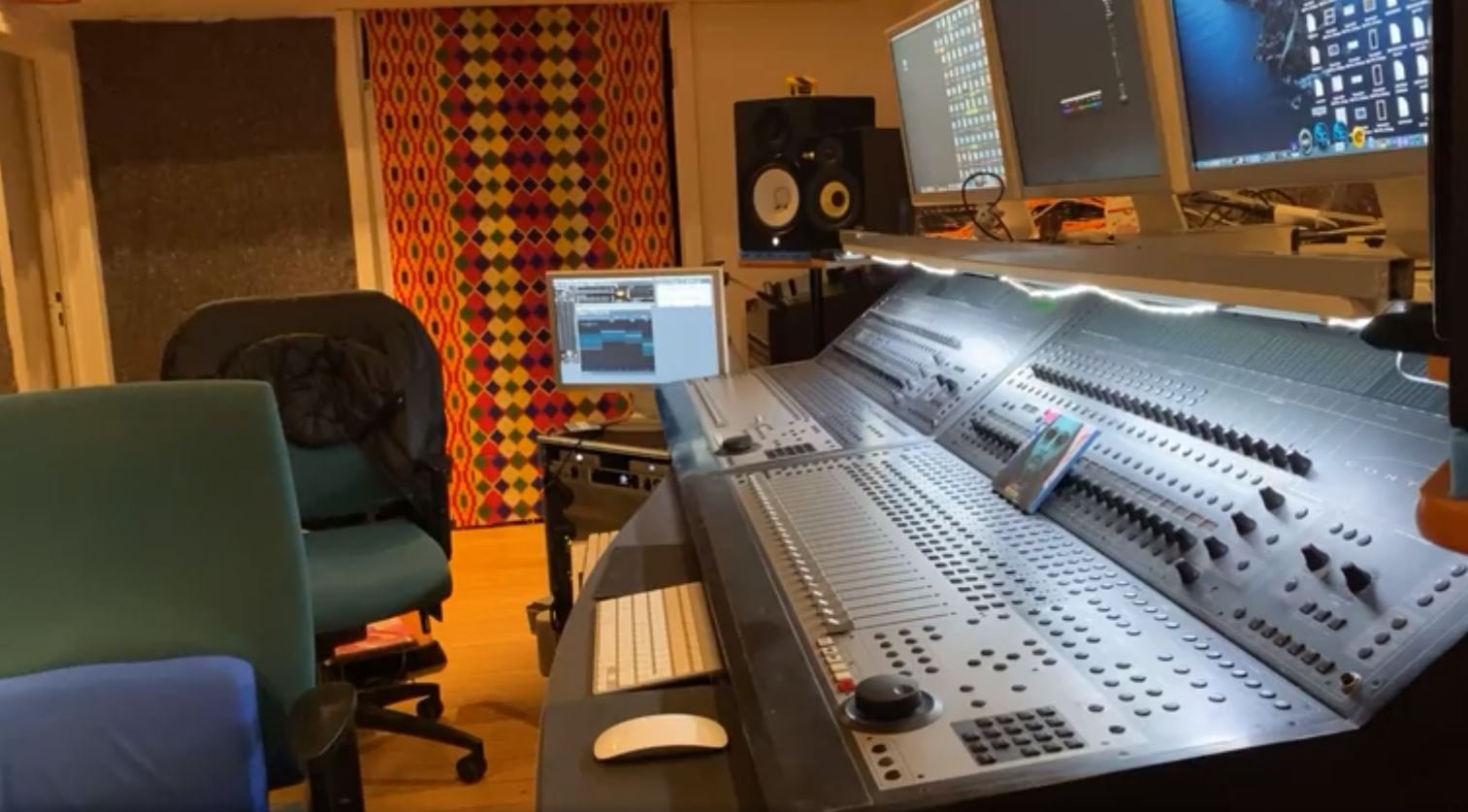 No Boundz recording studio